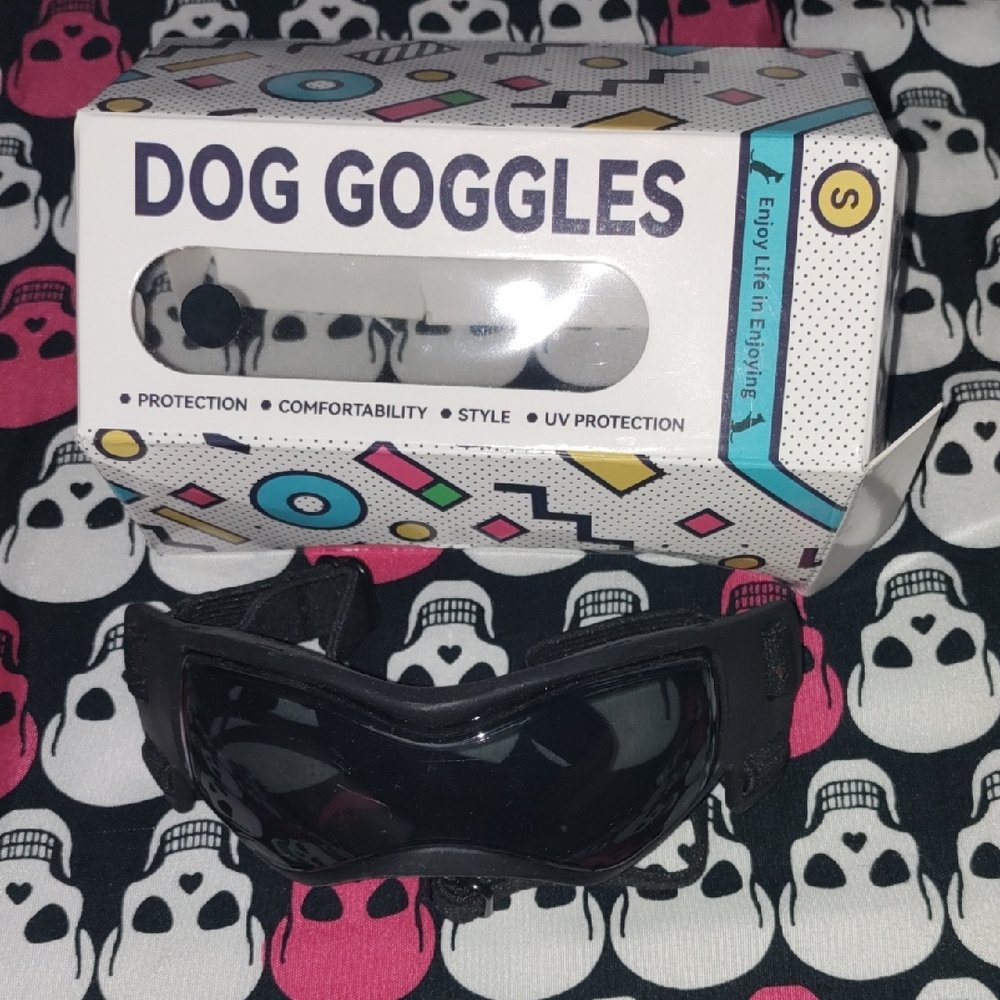 Sleek Black Dog Goggles